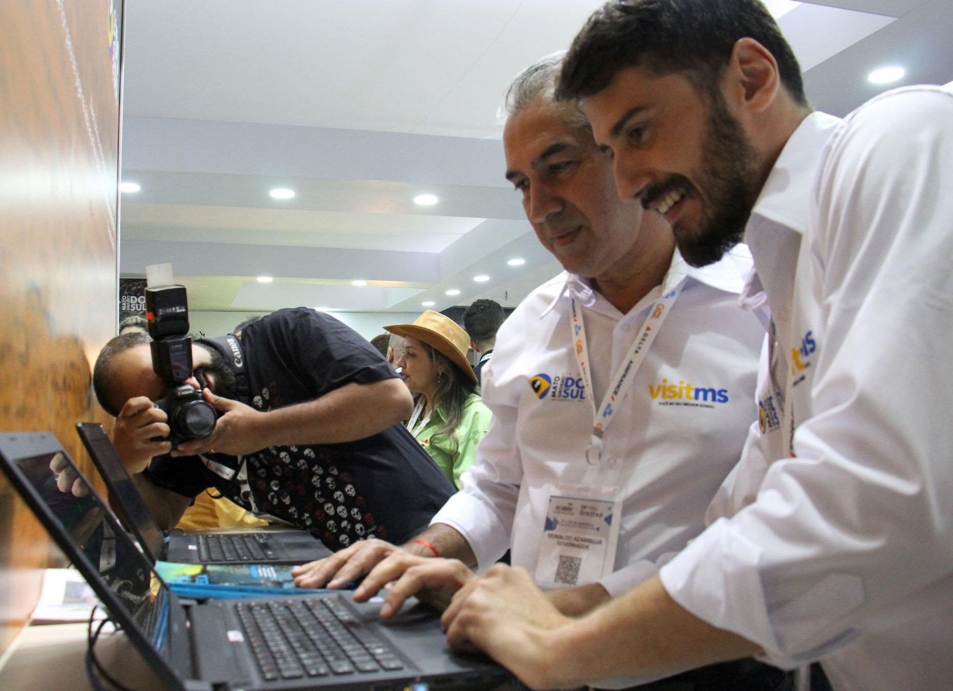 Governador lança em SP site divulgando turismo de MS