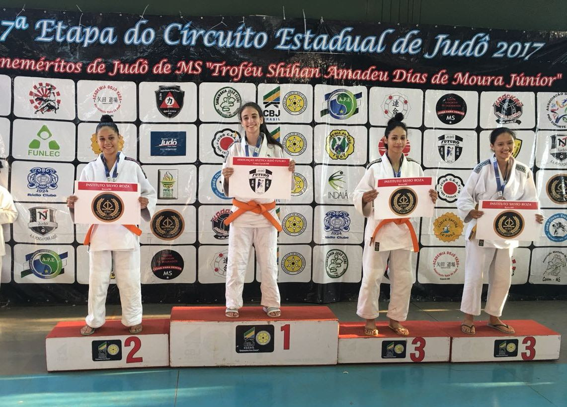Atletas do judô de Bonito participam de Circuito Estadual