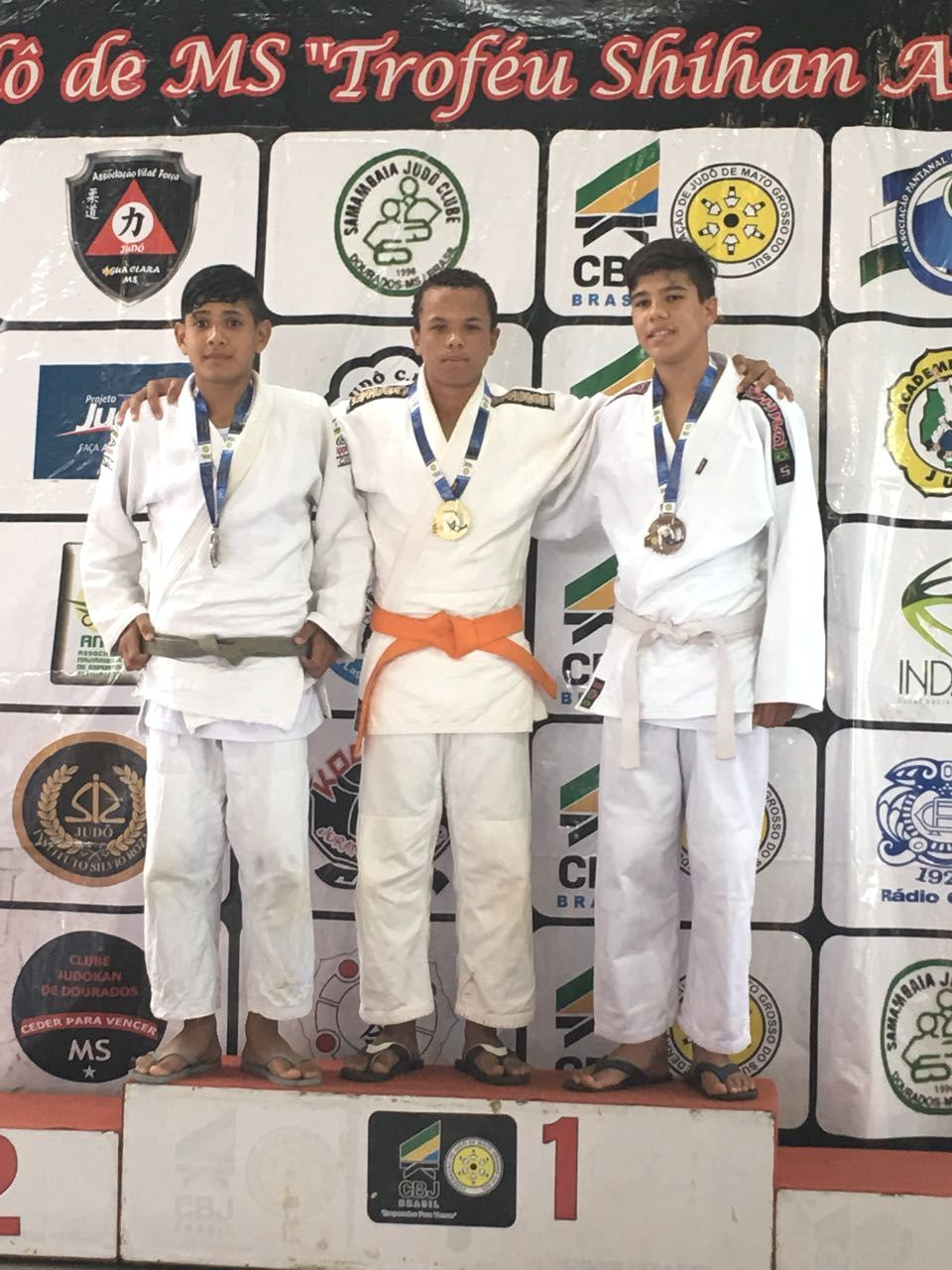 Atletas do judô de Bonito participam de Circuito Estadual