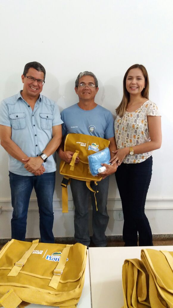 Prefeitura entrega novos uniformes para Agentes de Saúde Prefeitura entrega novos uniformes para Agentes de Saúde