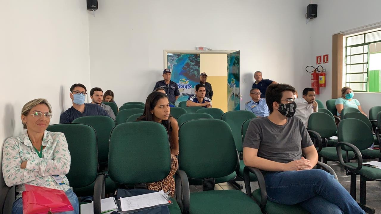 Novo decreto autoriza o funcionamento do comércio em Bonito Reunião do Comitê de Enfrentamento e Combate ao Coronavírus aconteceu na manhã desta quinta-feira. Foto: Jabuty