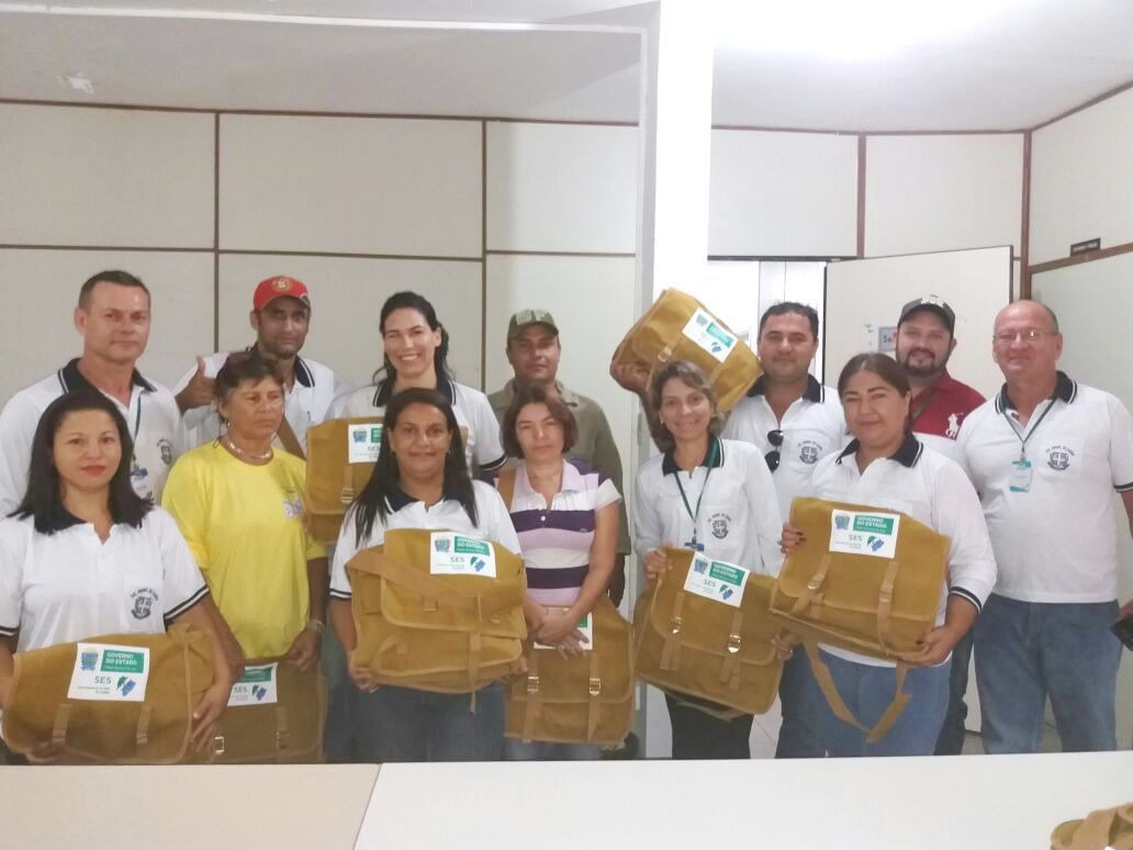 Agentes de endemias recebem novas bolsas e equipamentos