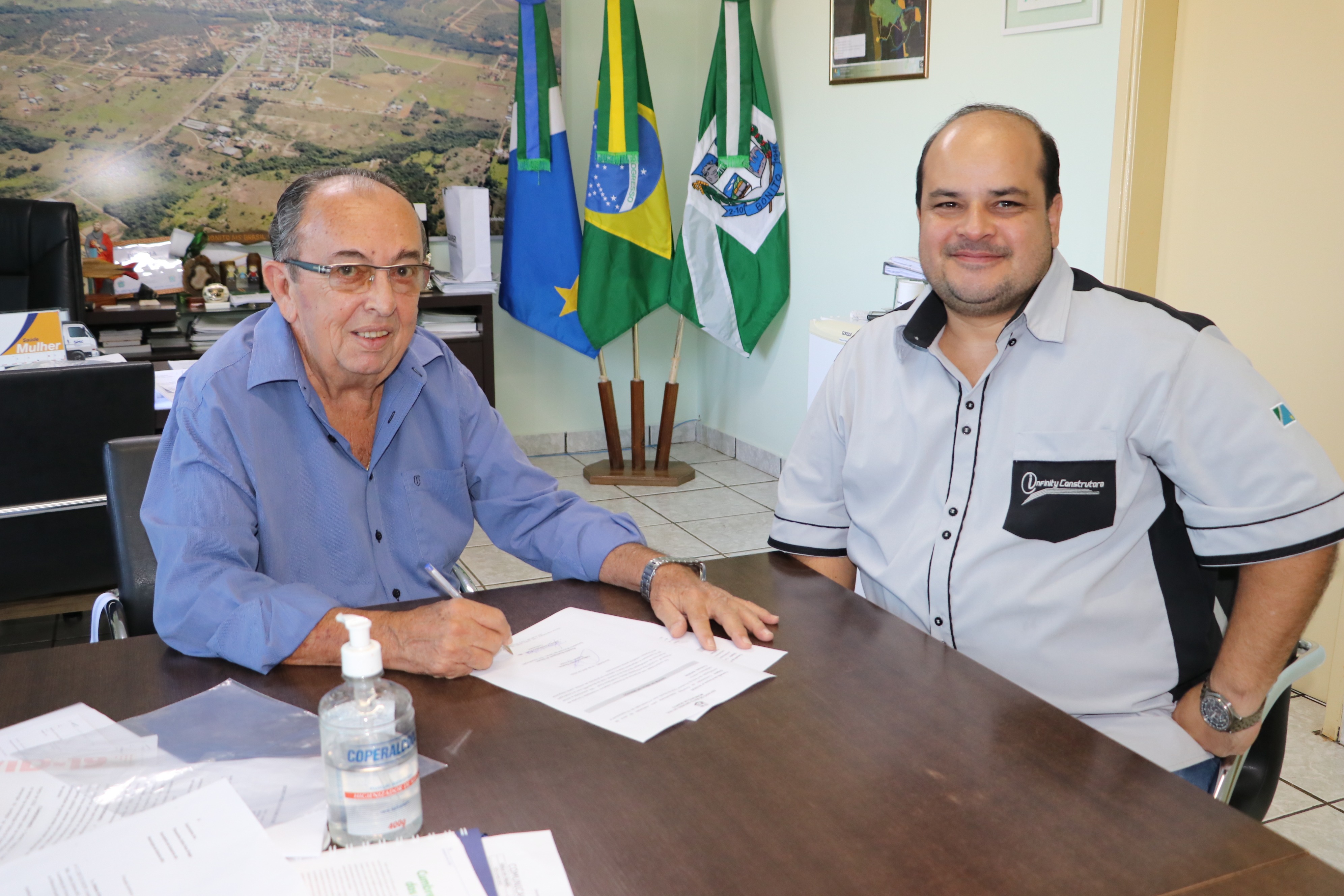 Prefeito assina Ordem de Serviço para revitalização da Feira do Produtor Rural