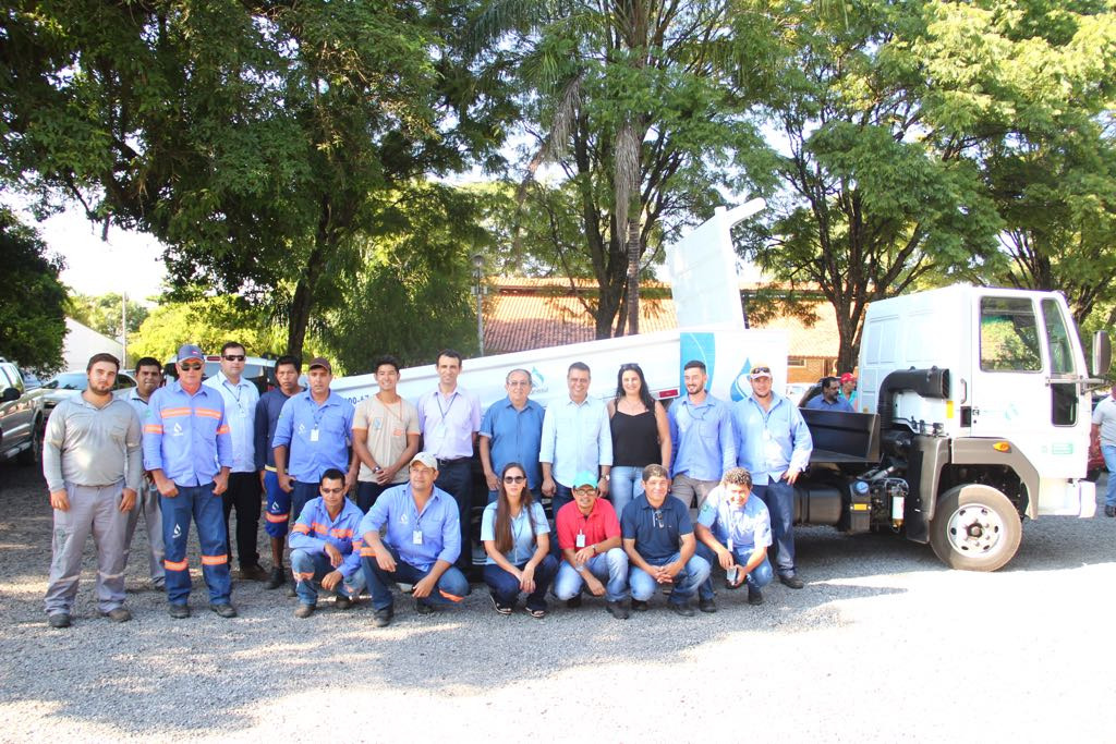 Unidade da Sanesul em Bonito recebe caminhão basculante Unidade da Sanesul em Bonito recebe caminhão basculante