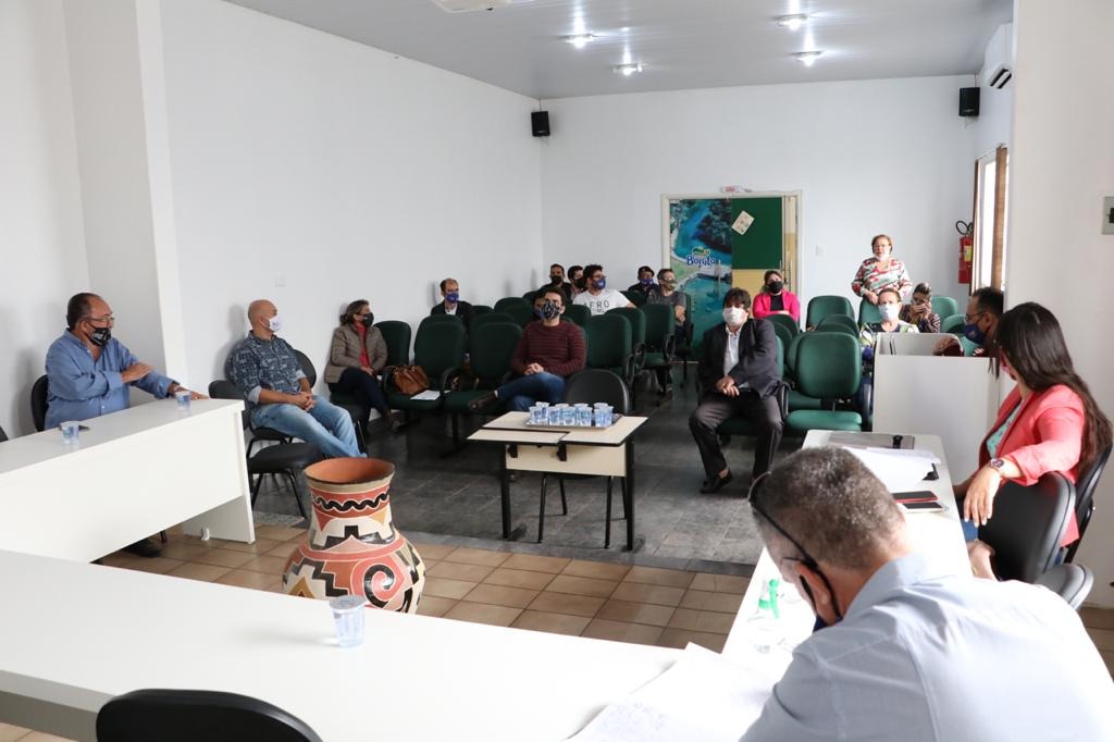 Comitê de Enfrentamento e Combate ao Coronavírus - Covid-19 reuniu-se nesta quinta. Foto: Jabuty