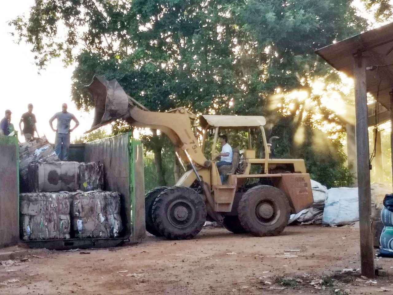 Associação embarca mais 15 toneladas de resíduos recicláveis
