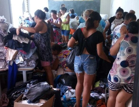 Defesa Civil distribui donativos em Águas do Miranda Defesa Civil distribui donativos em Águas do Miranda