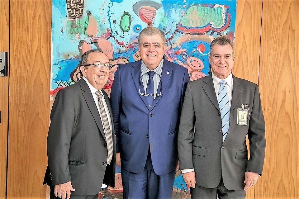 Prefeito reuniu-se hoje em Brasília com o ministro Carlos Marun Prefeito reuniu-se hoje em Brasília com o ministro Carlos Marun