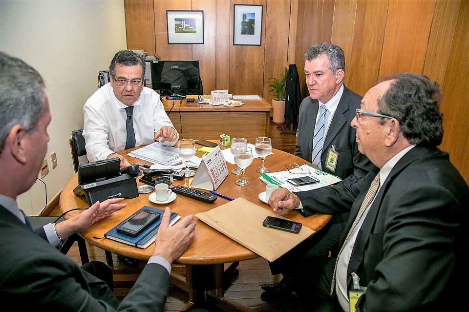 Prefeito reuniu-se hoje em Brasília com o ministro Carlos Marun Prefeito reuniu-se hoje em Brasília com o ministro Carlos Marun