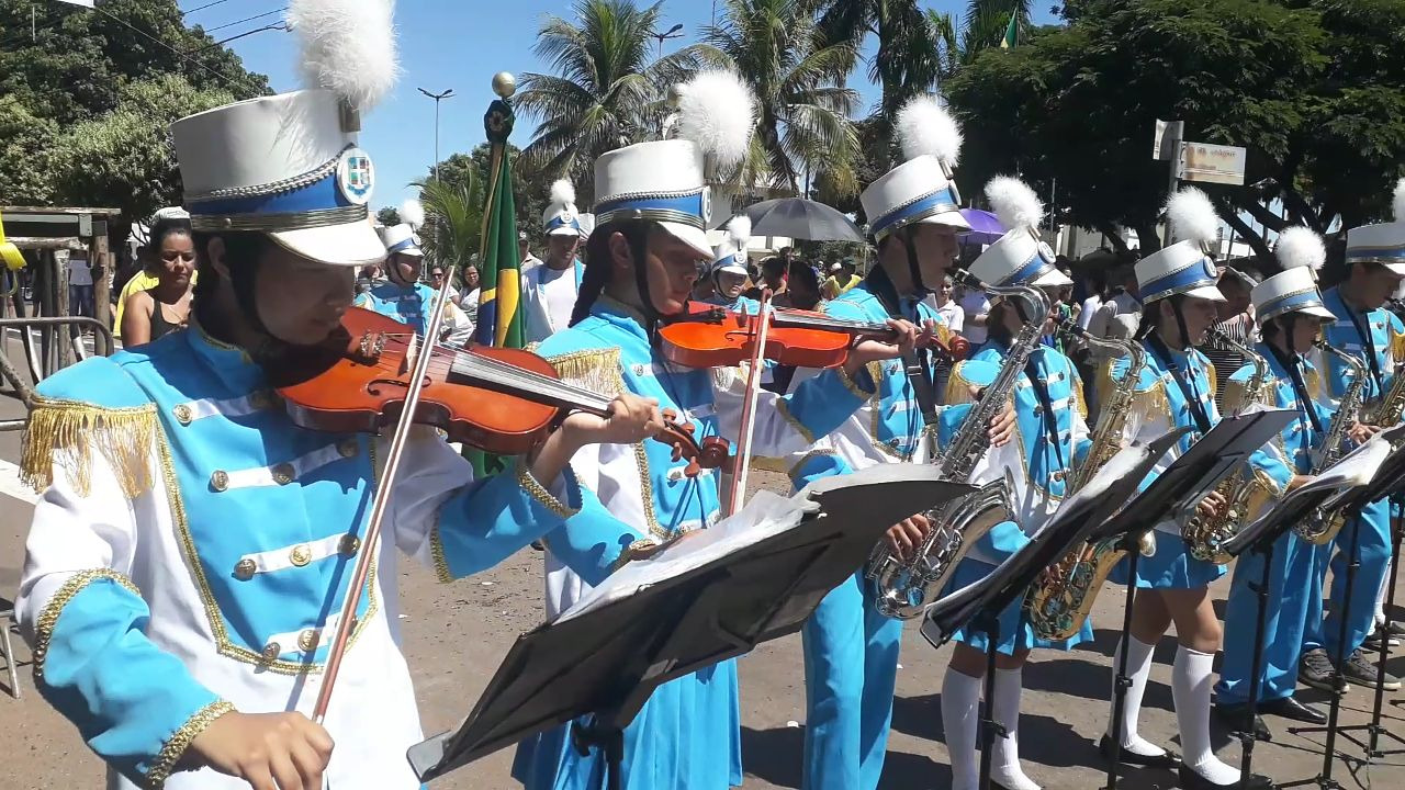 Banda Municipal se apresenta no aniversário de Nioaque