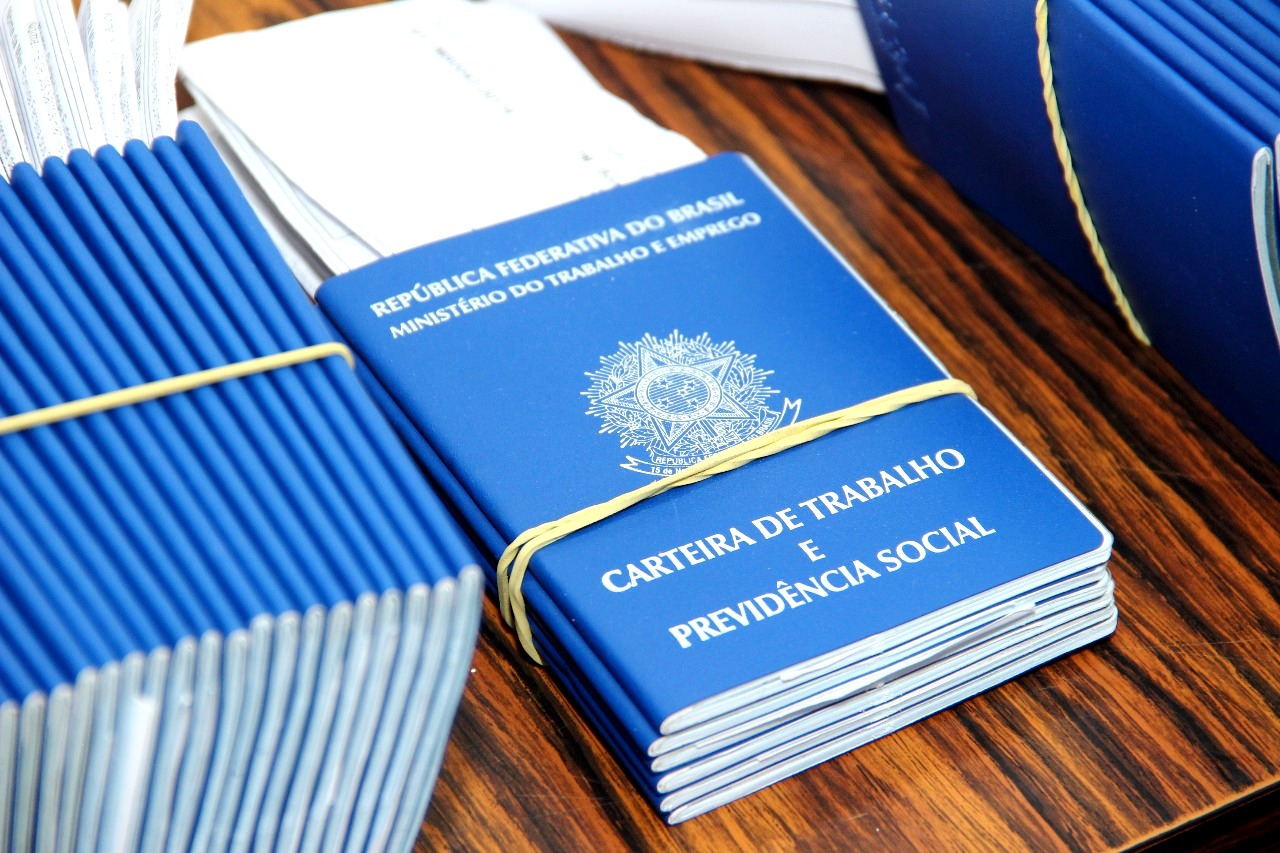 Carteiras de trabalho disponíveis para retirada: confira a relação