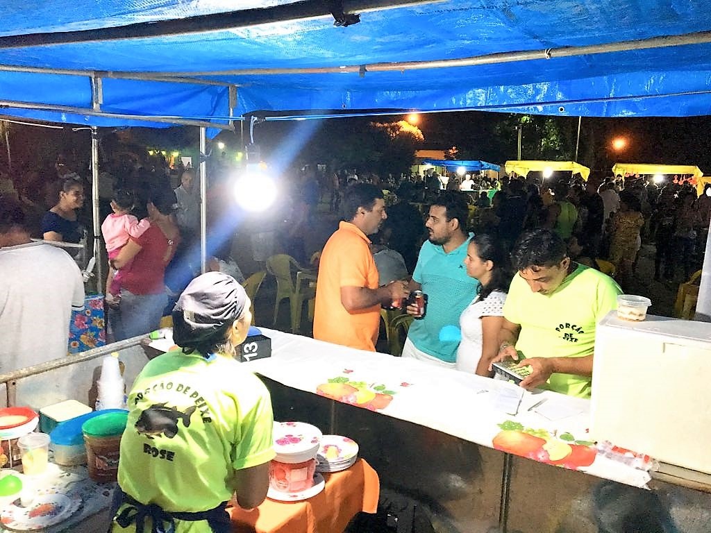 Após reinaugurada, Feira da Marambaia funcionará todo sábado Após reinaugurada, Feira da Marambaia funcionará todo sábado