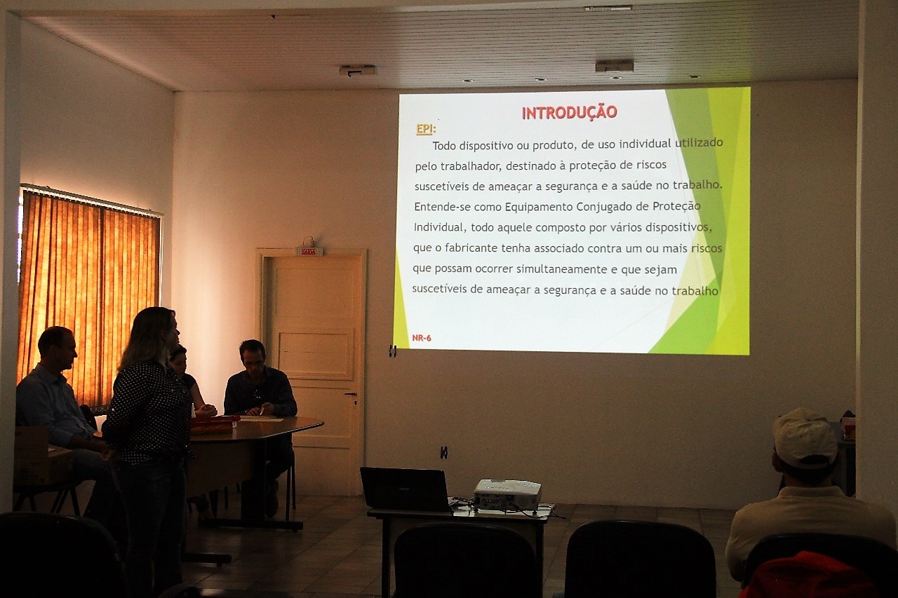 Trabalhadores da reciclagem participam de mais um curso