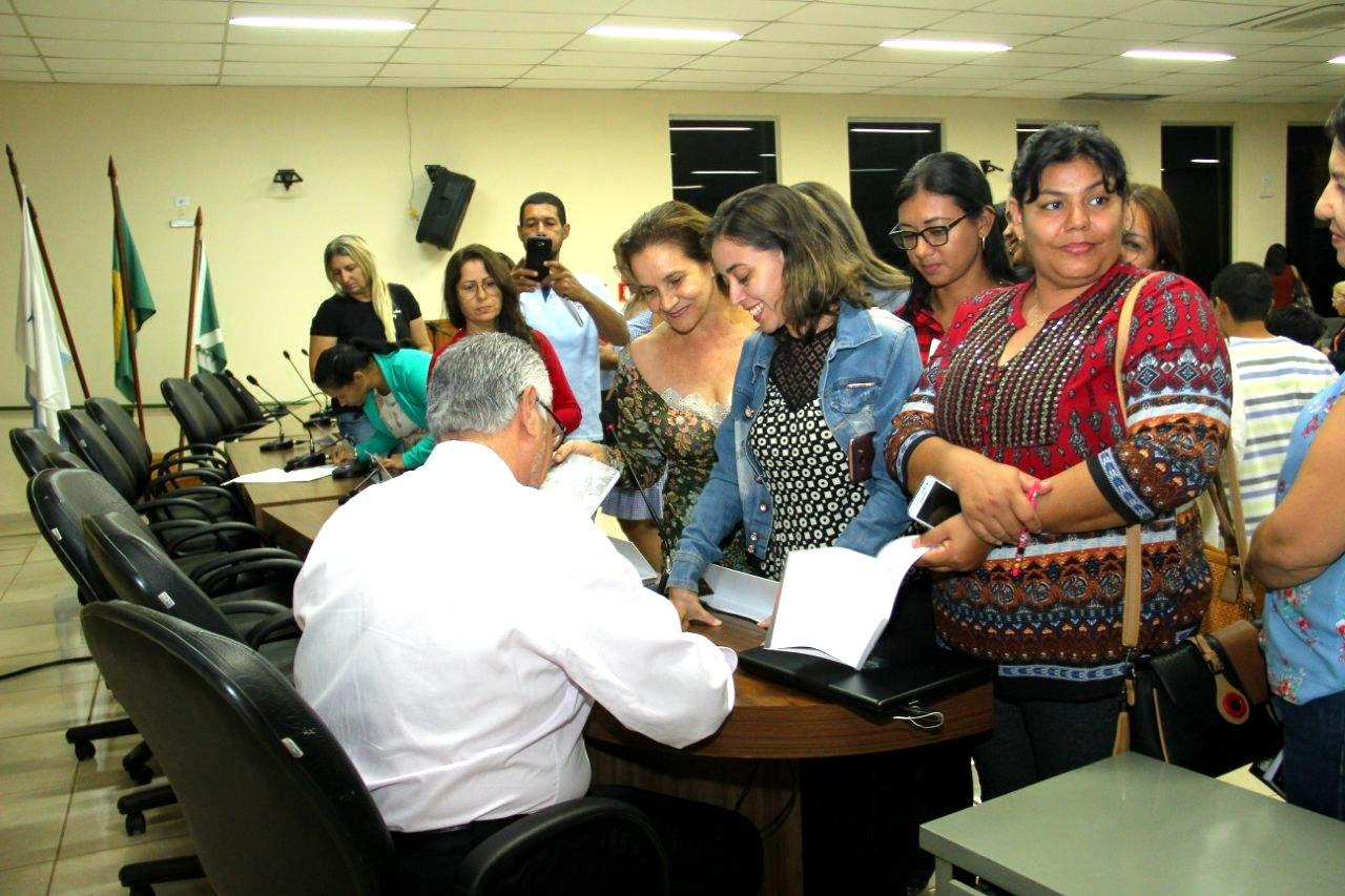 SEMEC realiza palestra "Professores que fazem a diferença"