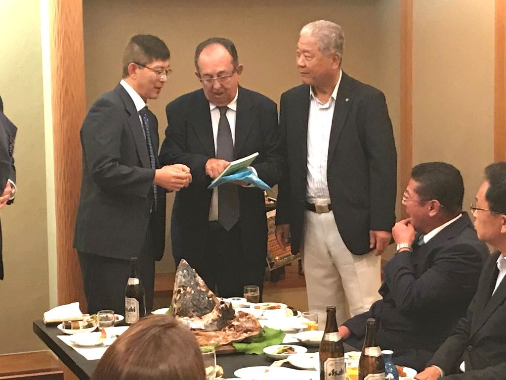 Prefeito e secretário de Turismo fazem viagem oficial ao Japão