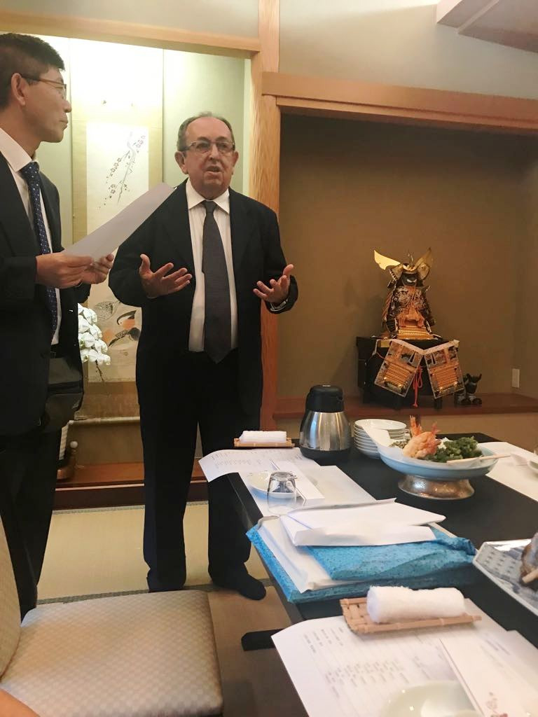Prefeito e secretário de Turismo fazem viagem oficial ao Japão