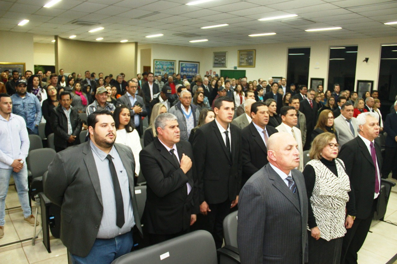 Câmara Municipal entrega título de Cidadão Bonitense Câmara Municipal entrega título de Cidadão Bonitense