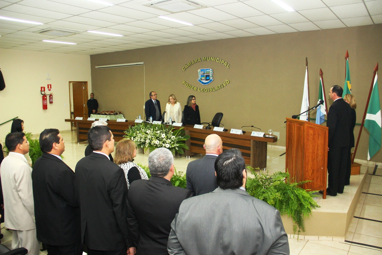 Câmara Municipal entrega título de Cidadão Bonitense Câmara Municipal entrega título de Cidadão Bonitense