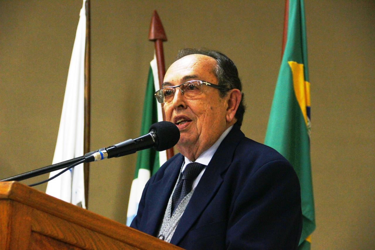 Câmara Municipal entrega título de Cidadão Bonitense Câmara Municipal entrega título de Cidadão Bonitense