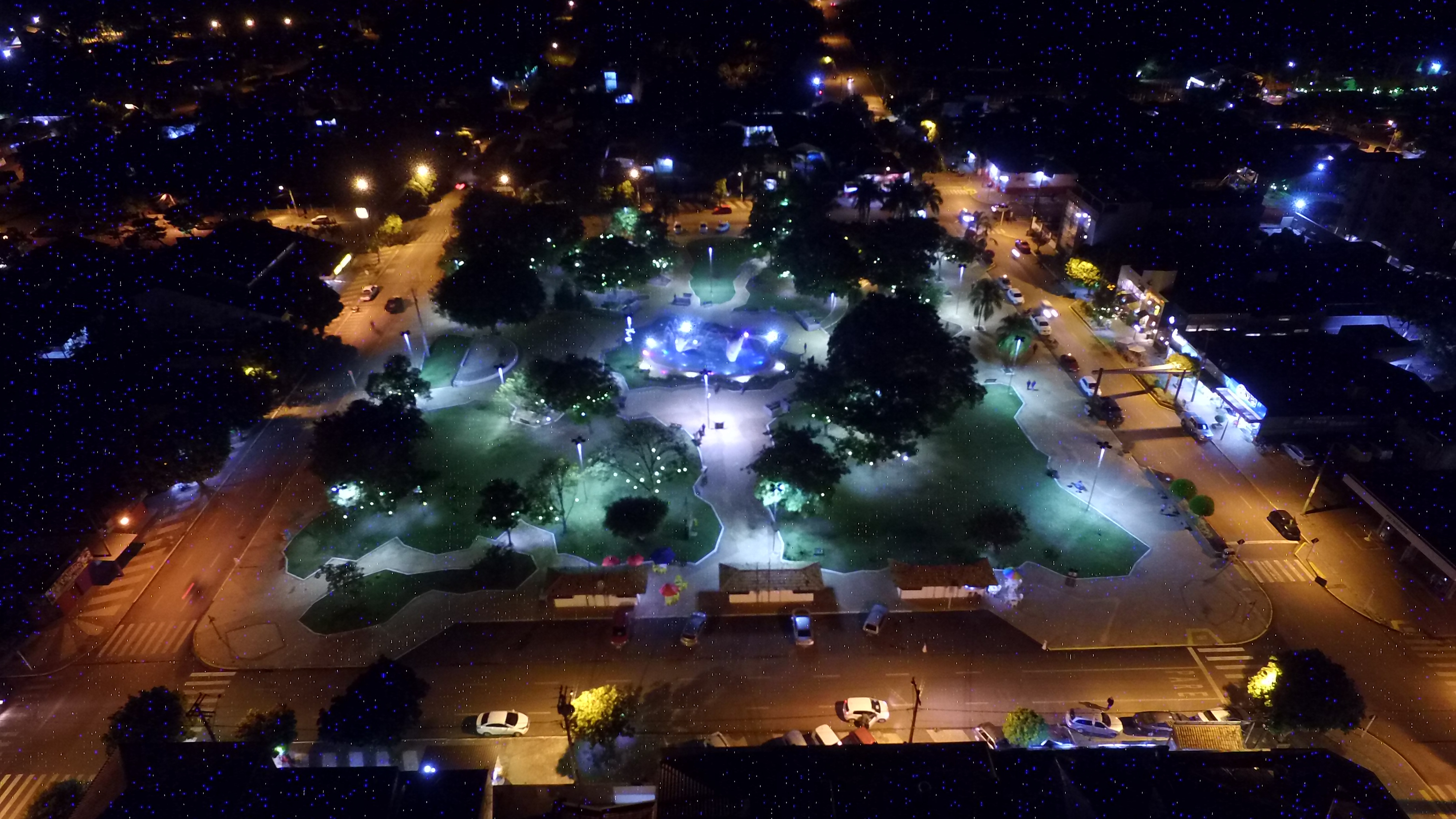 Prefeitura licita iluminação da Praça da Liberdade e do CMU
