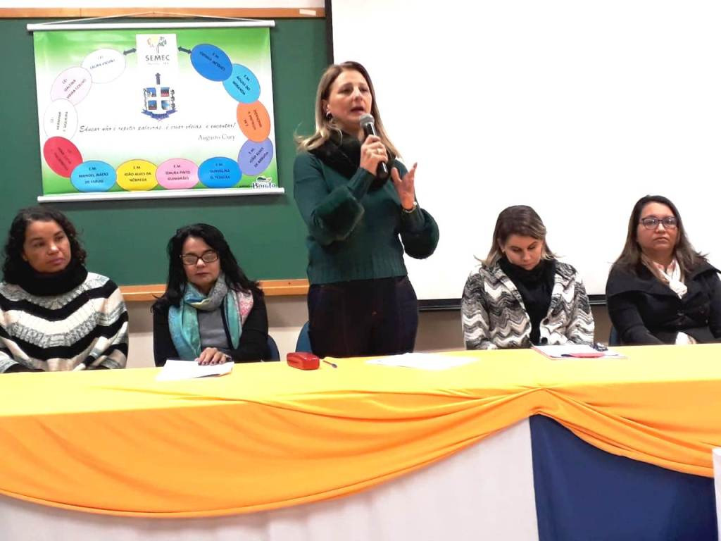 Secretaria de Educação e Cultura promove Seminário do PNAIC Secretaria de Educação e Cultura promove Seminário do PNAIC