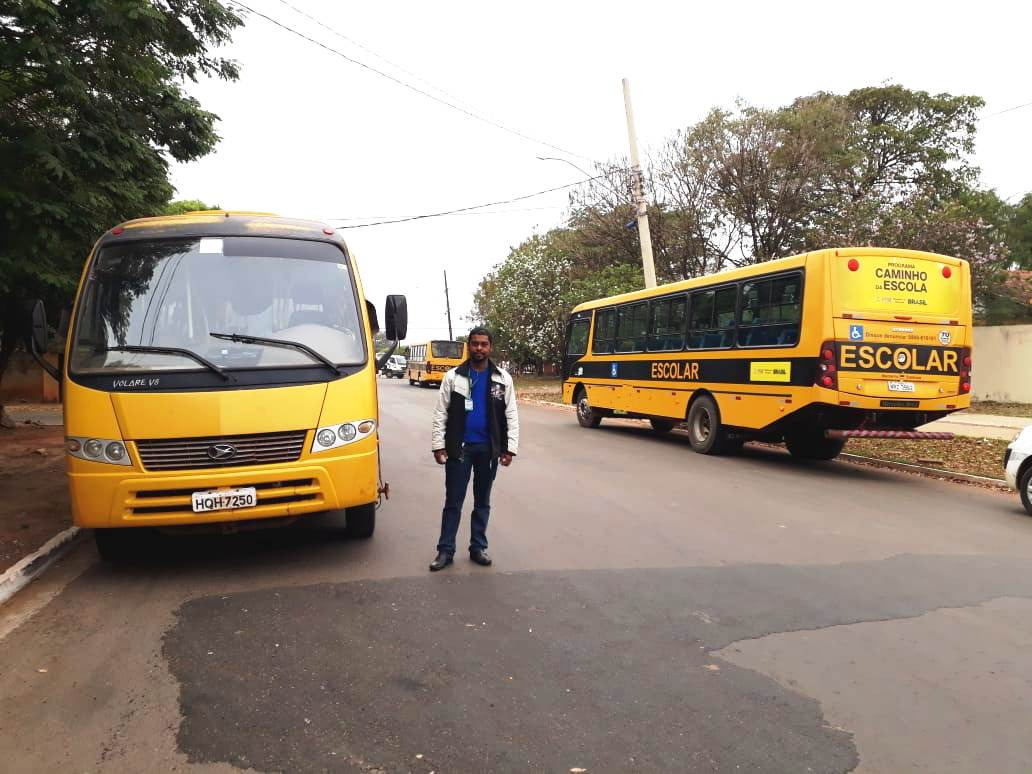 DEMTRAT vistoria hoje ônibus escolares da prefeitura