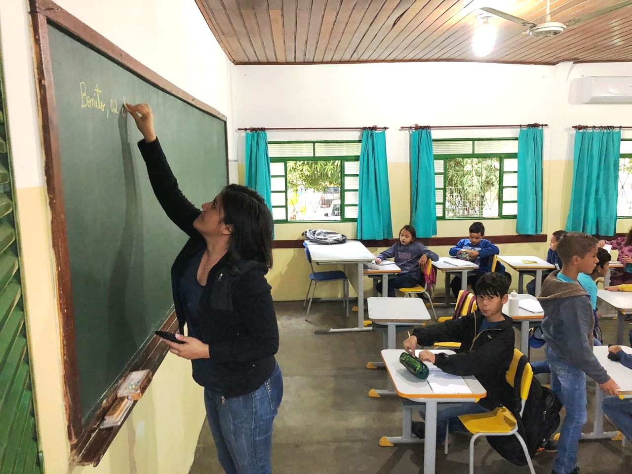 Com 2.802 alunos, aulas da Rede Municipal recomeçaram hoje