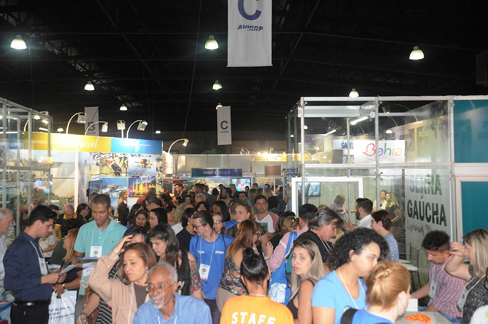 Feira teve a participação de 4.371 profissionais de Turismo de 47 cidades do país.
