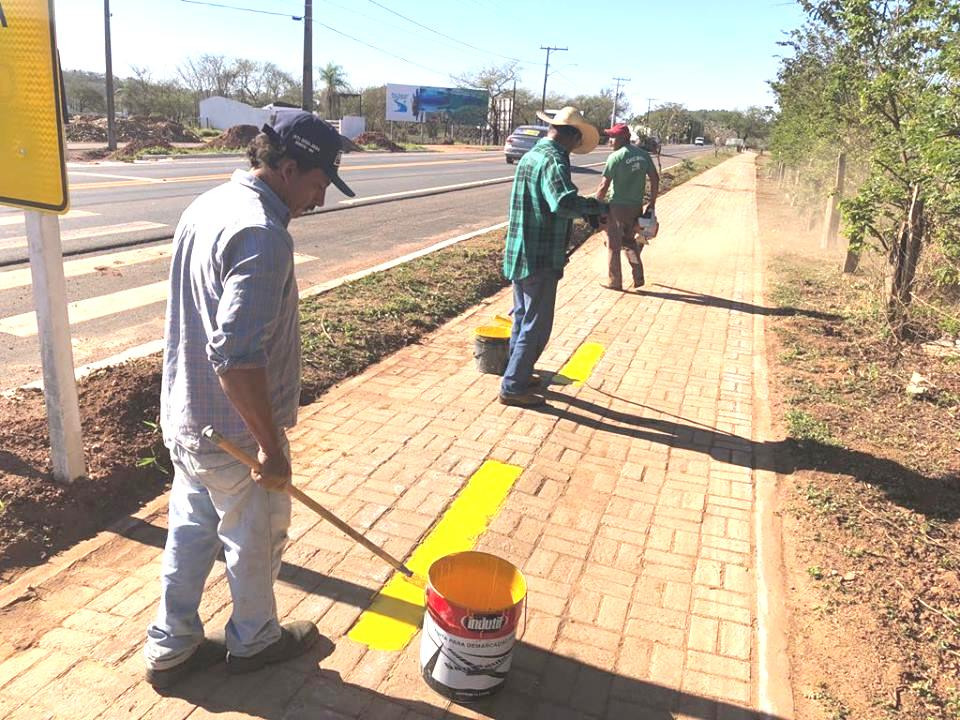 Pista de caminhada no trajeto para o balneário é revitalizada