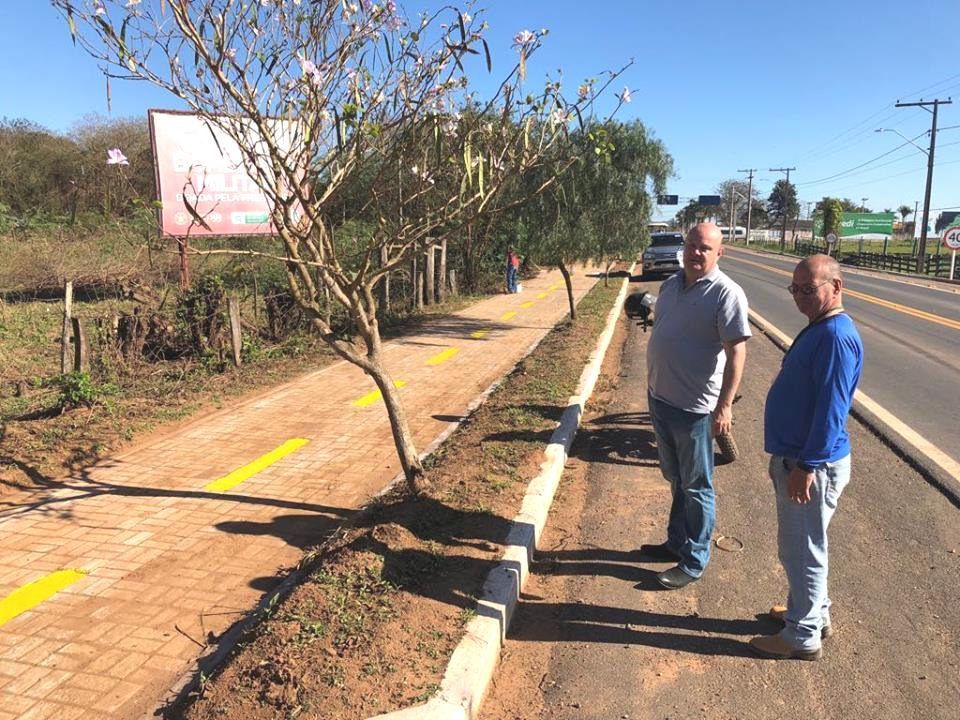 Pista de caminhada no trajeto para o balneário é revitalizada