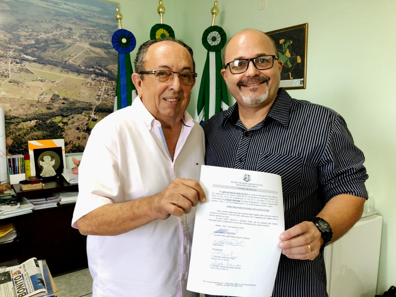 Prefeito dá posse ao novo secretário de Meio Ambiente