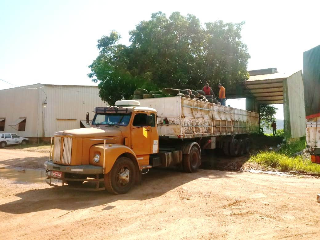 Secretaria envia mais um lote de pneus usados para reciclagem Recolhimento obedece ao sistema de logística reversa, em que para cada pneu novo comercializado um deve ser recolhido. Foto: Divulgação