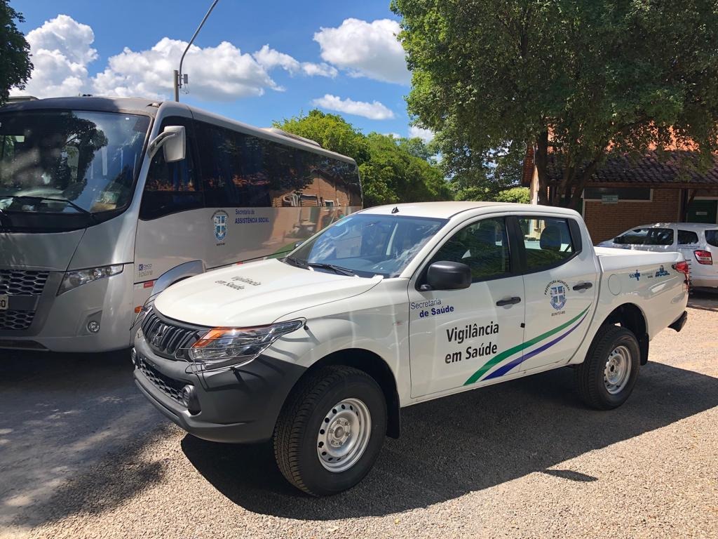 Picape Mitsubishi L 200 Triton Sport, cabine dupla, será utilizada para vigilância em saúde e controle de vetores. Foto: Jabuty 