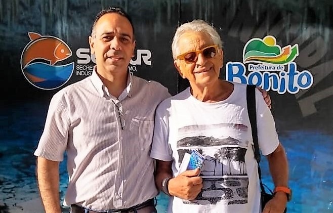 Diretor de turismo Marcelo Gil e o jornalista Fernando Gabeira. Foto: Divulgação