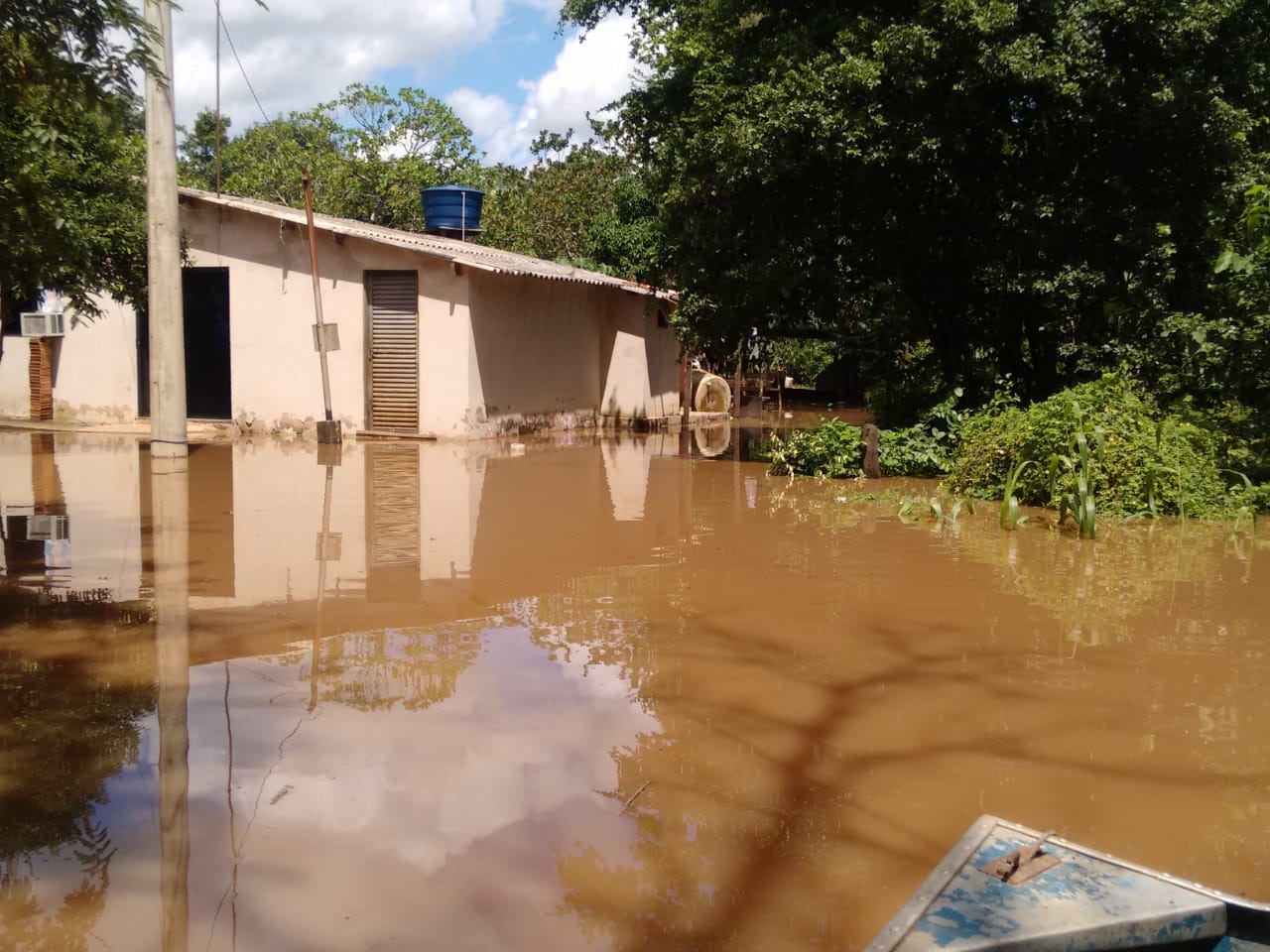 O rio continua subindo e mais moradores podem ser removidos neste final de semana. Foto: Divulgação