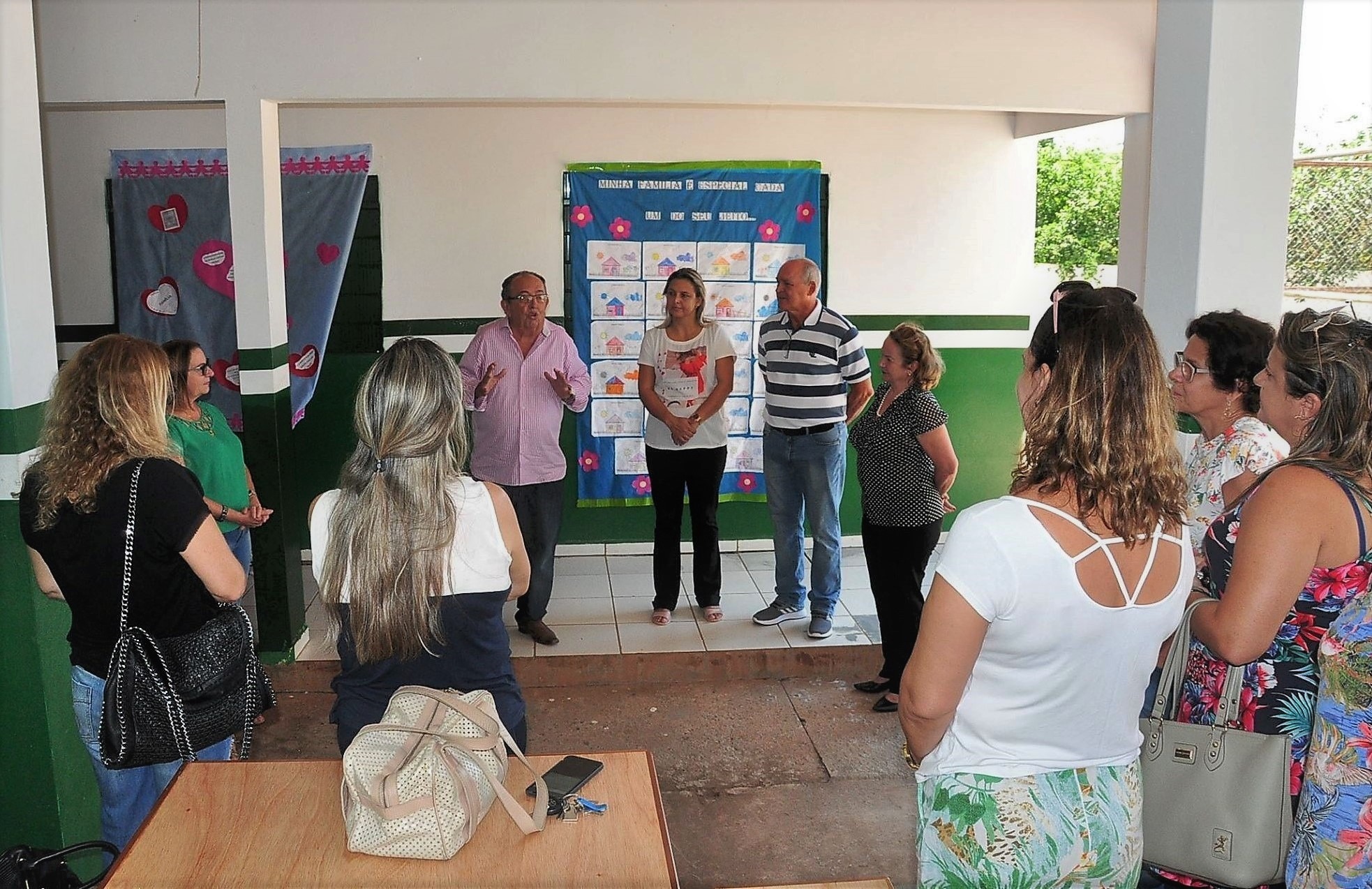 Prefeito lembrou que ficou sensibilizado, no início da sua gestão, ao ver os alunos fazerem suas refeições na sala de aula. Foto: PMB