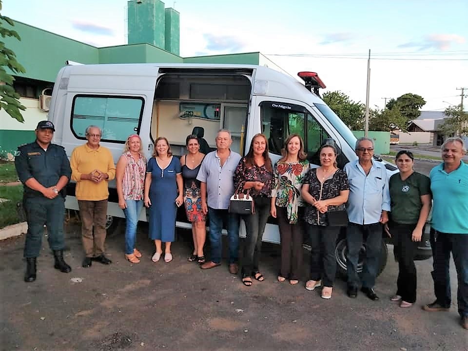 Ambulância foi adquirida com recursos oriundos da Vara de execuções penais da comarca de Bonito. Foto: facebook