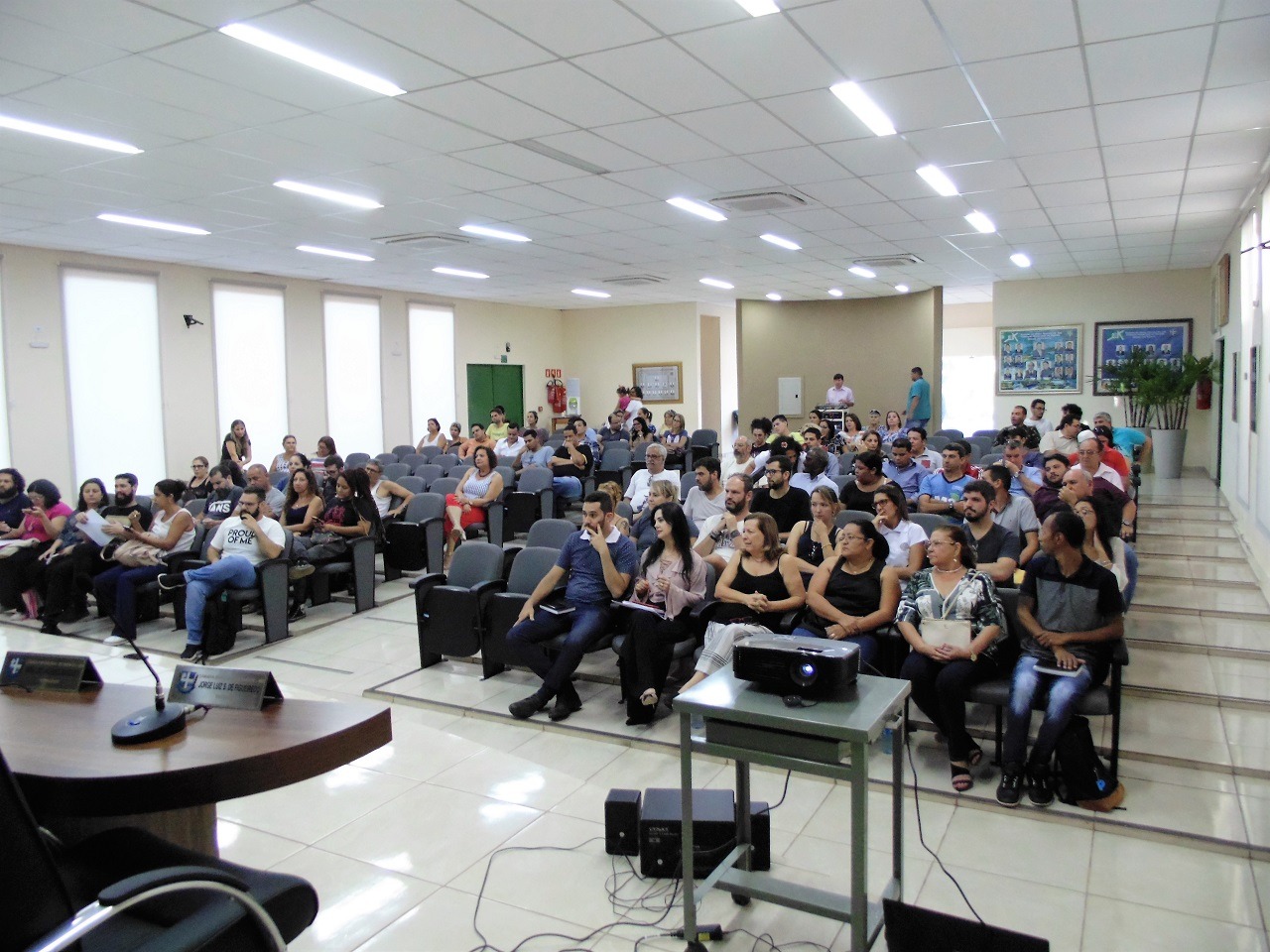 Uso da palavra foi aberto ao público, mediante inscrições. Foto: Divulgação