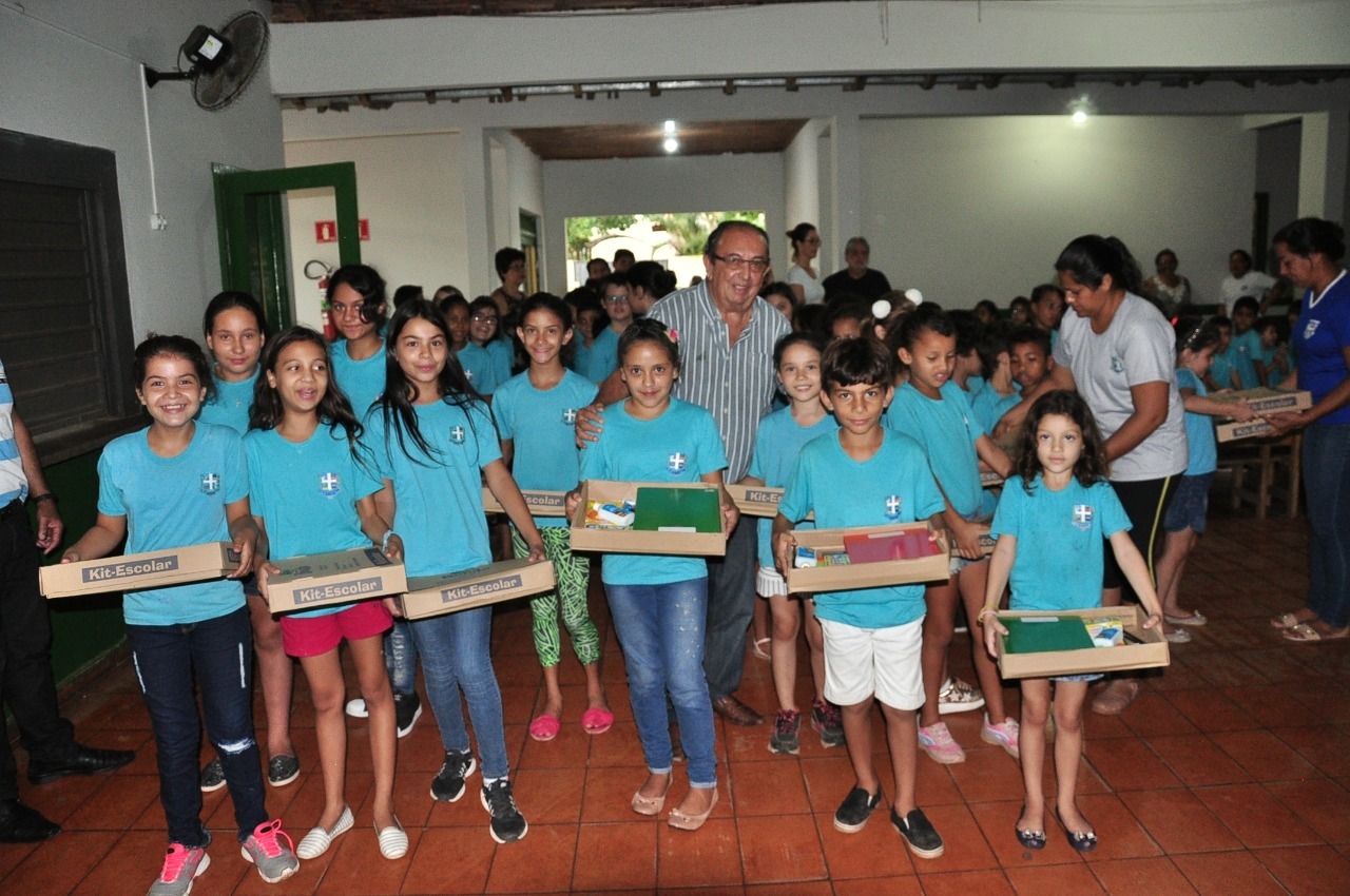 Os kits contém material de aprendizado e foram montados por faixa etária. Foto Jabuty