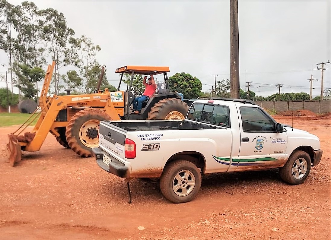 Trator Valtra 1680 é utilizado pela Secretaria de Meio Ambiente. Foto: Divulgação