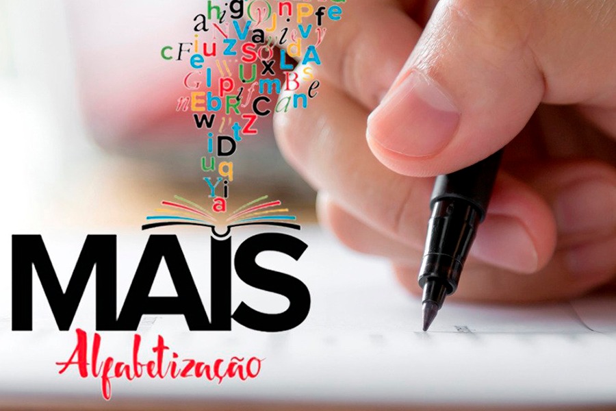 Seleção visa o preenchimento de 25 vagas de Assistentes de Alfabetização voluntários