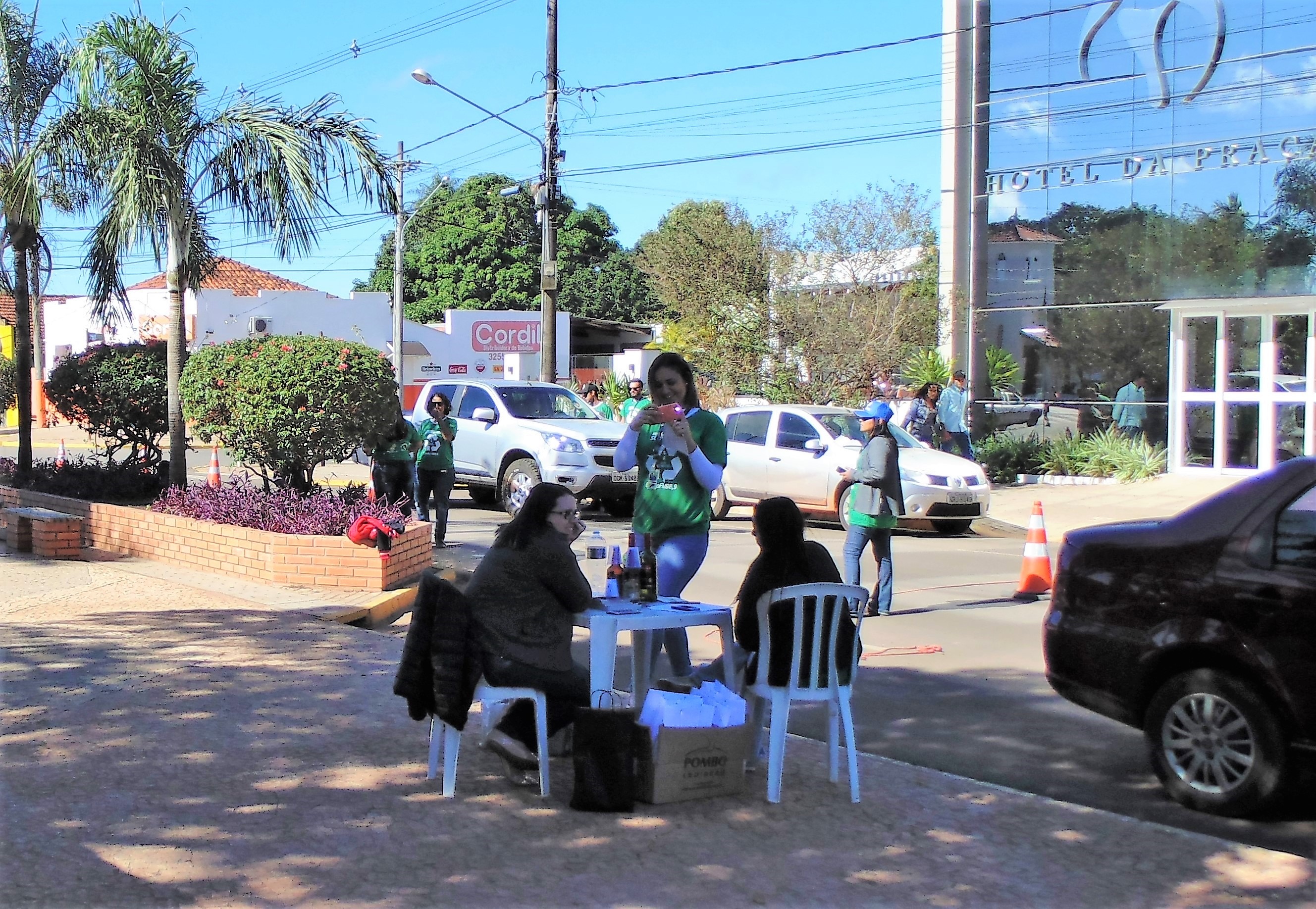 O objetivo da ação é estimular a entrega de vidro para reciclagem. Foto: Boni