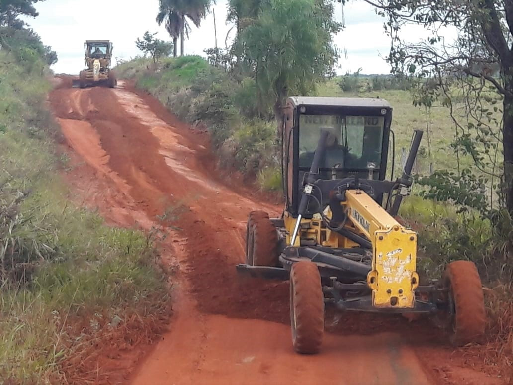 Secretaria de Obras dá continuidade à recuperação de estradas