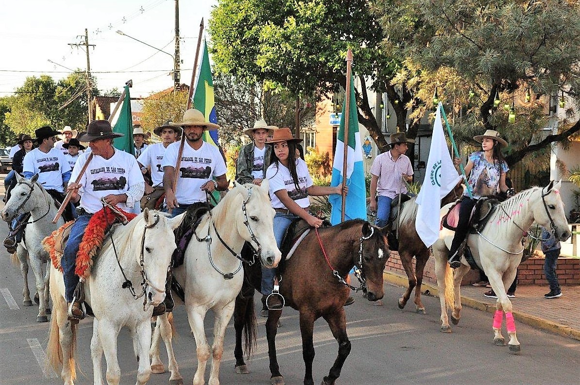 Cortejo saiu às 7 horas do Clube do Laço, percorrendo as ruas centrais da cidade. Foto: PMB