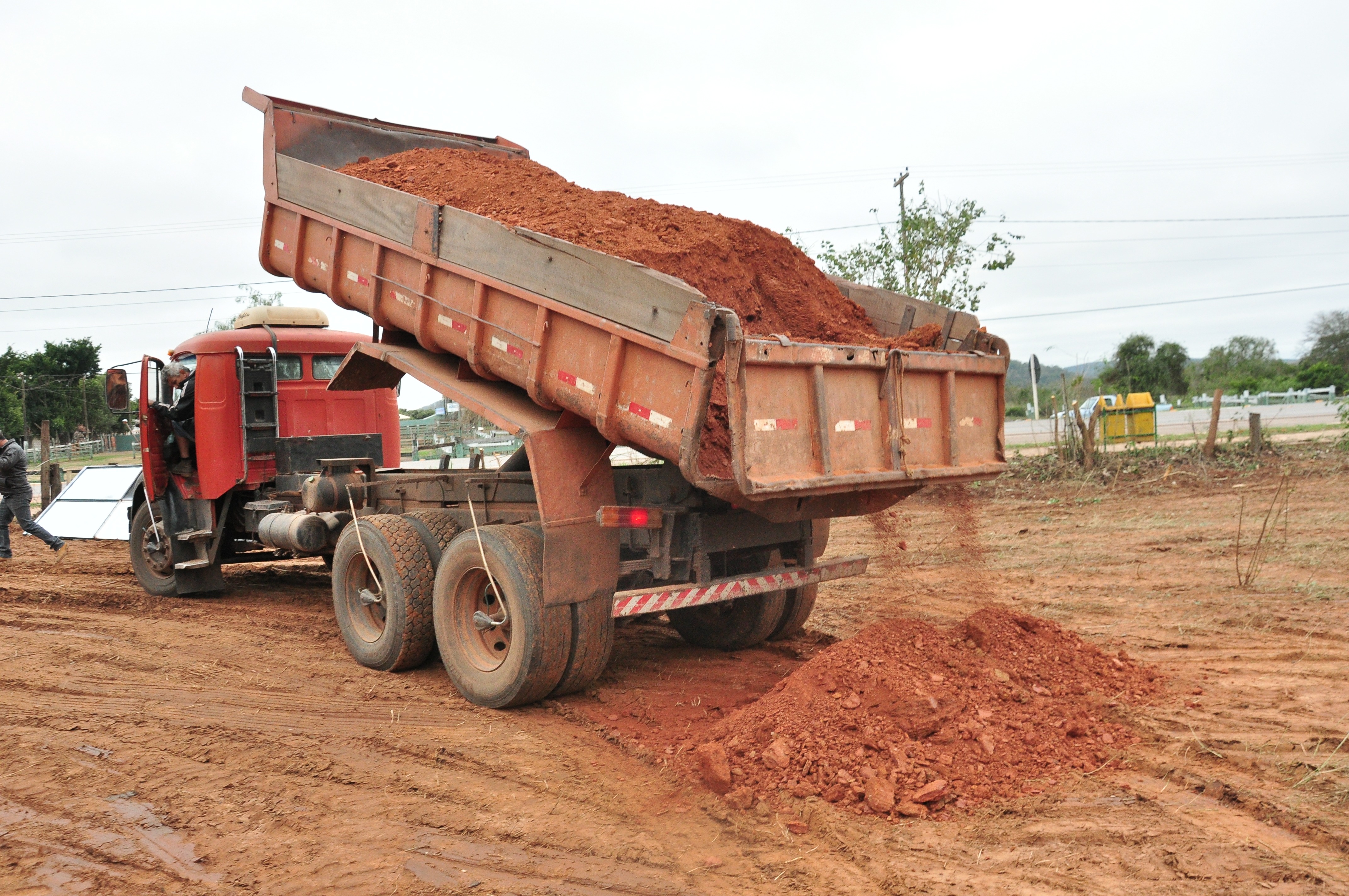 Governo inicia a construção do Corpo de Bombeiros de Bonito Terreno com 4.000 (quatro mil) metros quadrados está localizado junto à entrada do Loteamento Tarumã. Foto: Jabuty
