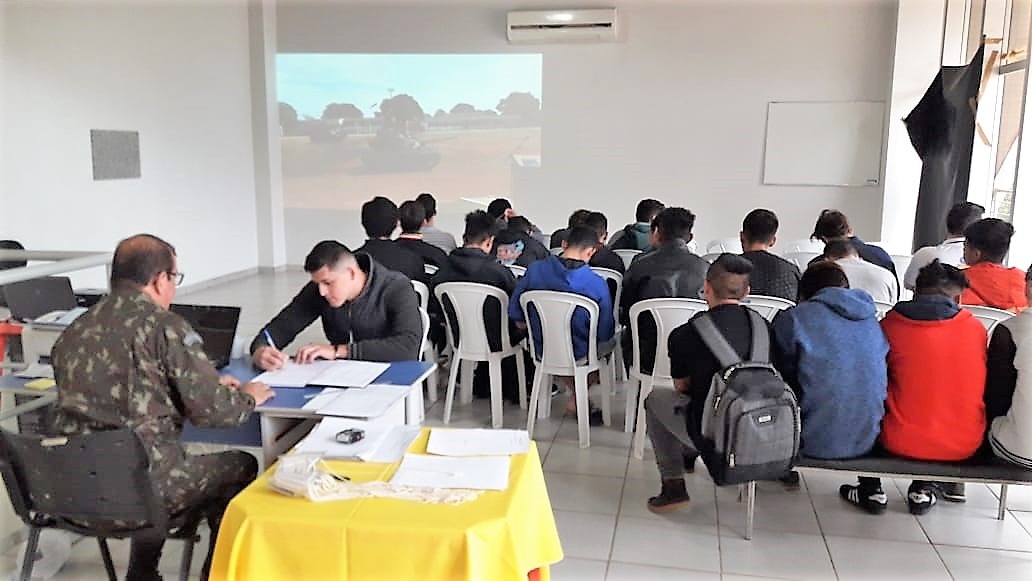 Exército realiza exames para seleção de jovens alistados Exército realiza exames para seleção de jovens alistados