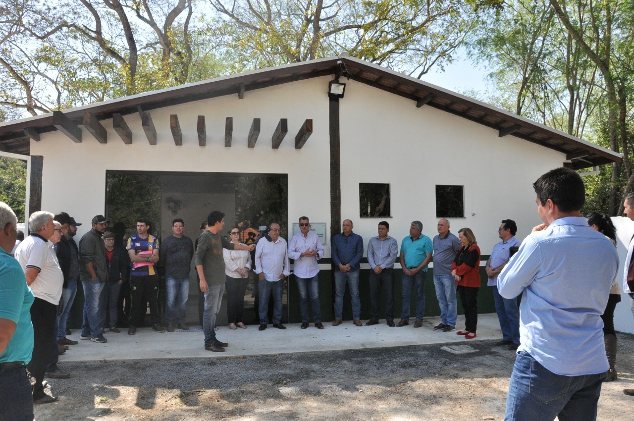 Entrega da reforma e dos veículos foi realizada no final da manhã. Foto: Leila de Souza