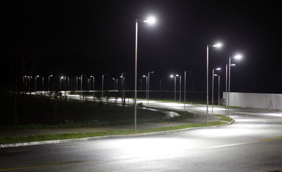 Nova iluminação deverá cobrir área total de cerca de 5 km lineares. Foto ilustrativa
