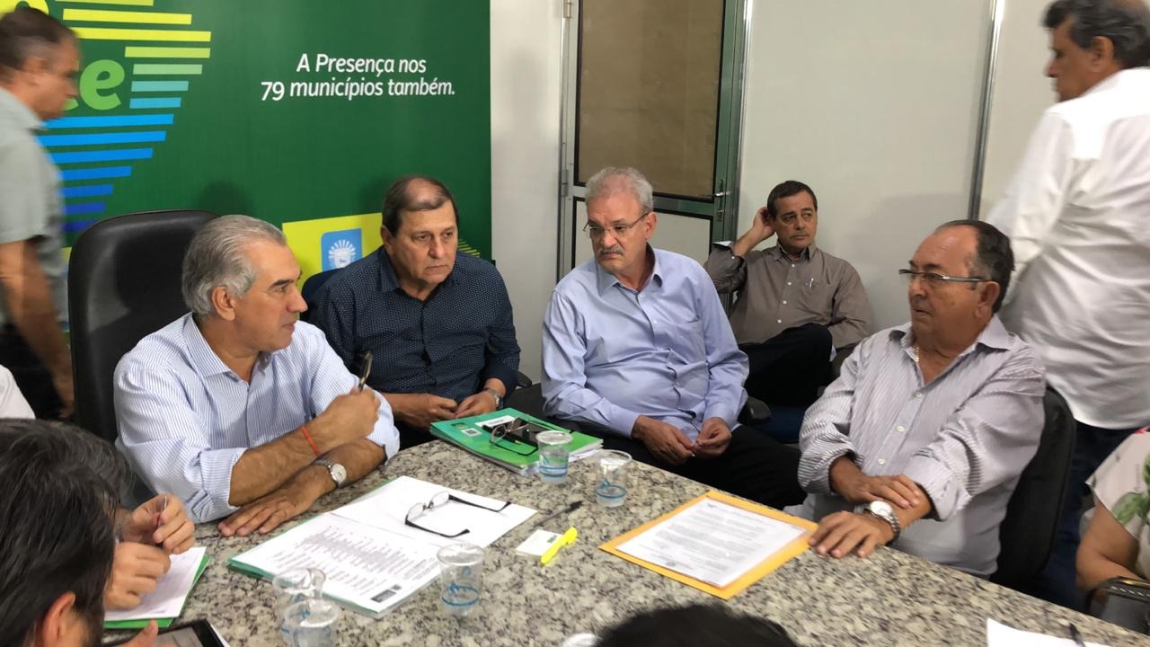 Prefeito debateu projetos para Bonito com o governador Reinaldo. Foto: Jabuty