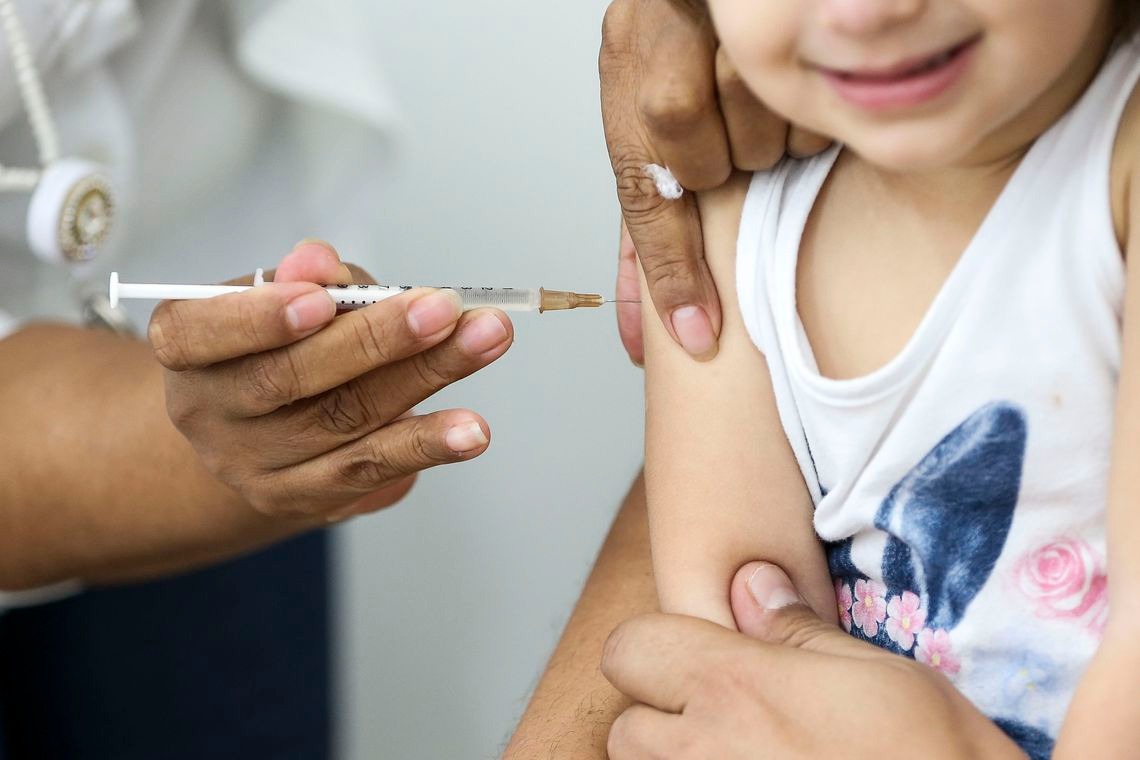 A vacina do sarampo é contraindicada para menores de 6 meses. Foto: Agência Brasil